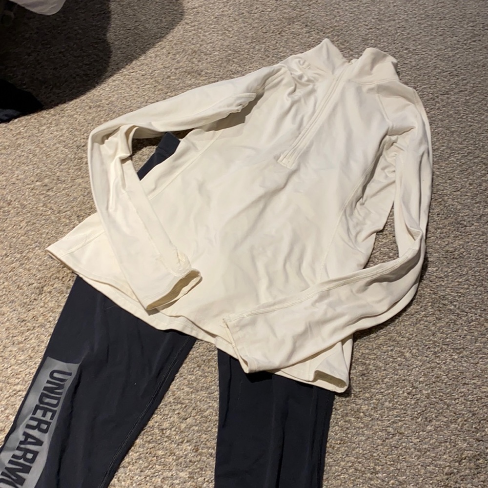 Under armour Capri and quarter zip bundle